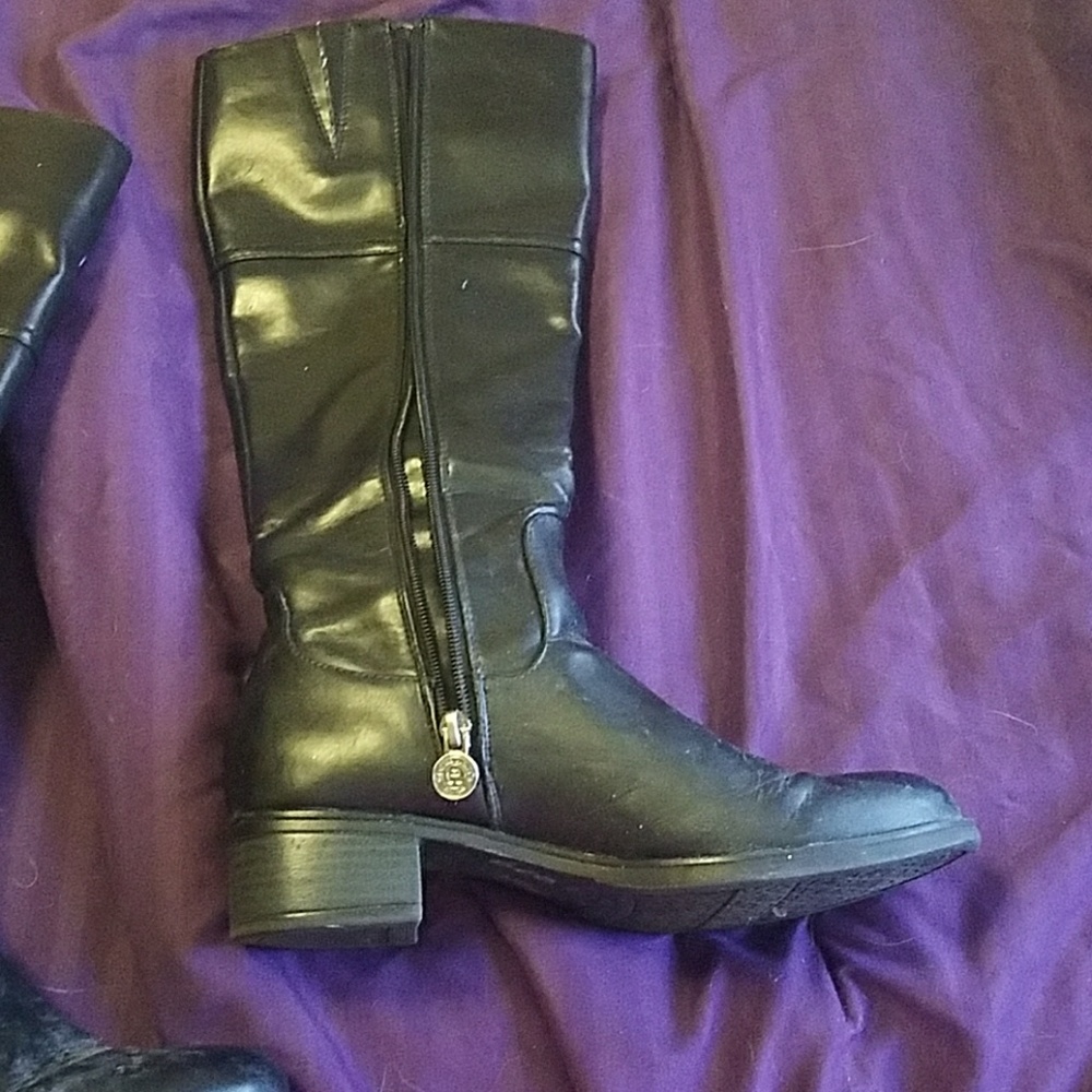 Riding boots